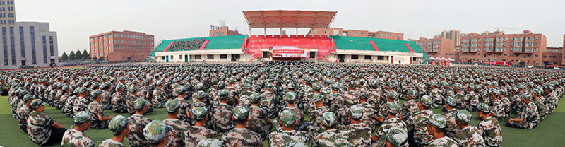 军训全景图1.jpg
